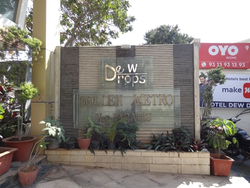 Golden Metro Hotel Bangalore Bagian luar foto