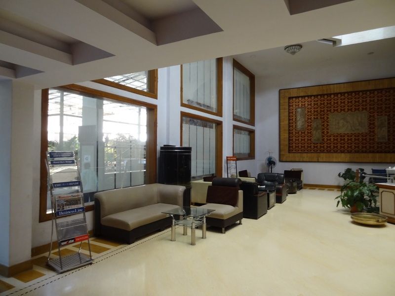 Golden Metro Hotel Bangalore Bagian luar foto