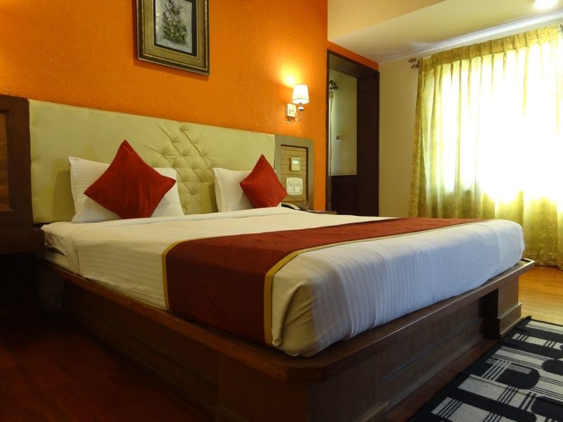 Golden Metro Hotel Bangalore Bagian luar foto