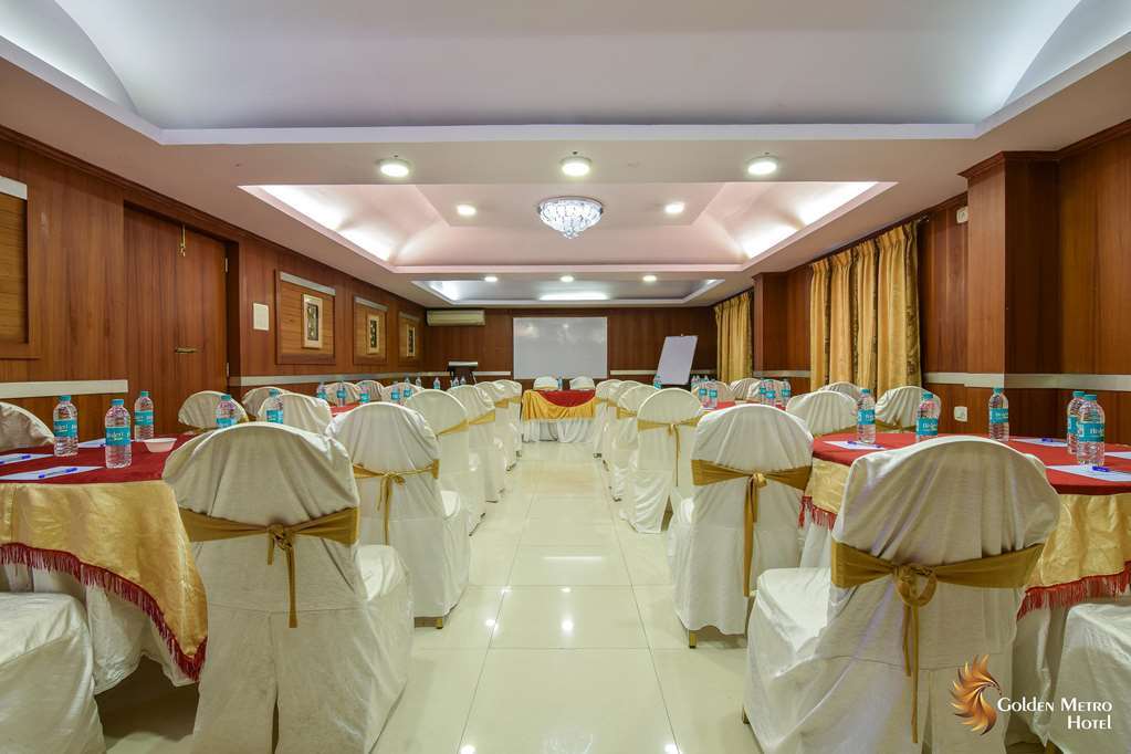 Golden Metro Hotel Bangalore Bagian luar foto