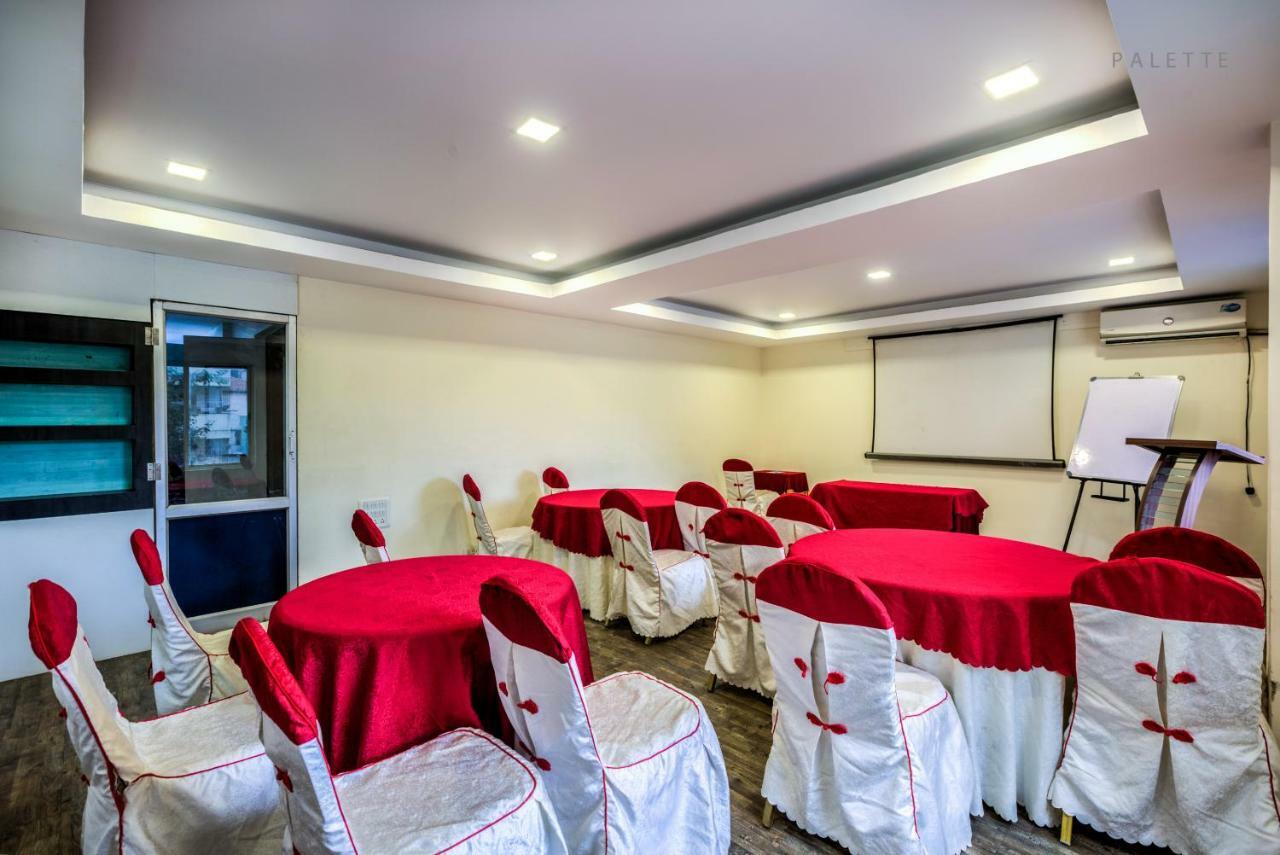 Golden Metro Hotel Bangalore Bagian luar foto